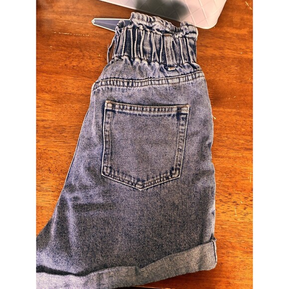 H&M Ladies Mom Denim High Waisted Shorts Size‎ 2 - Picture 5 of 5